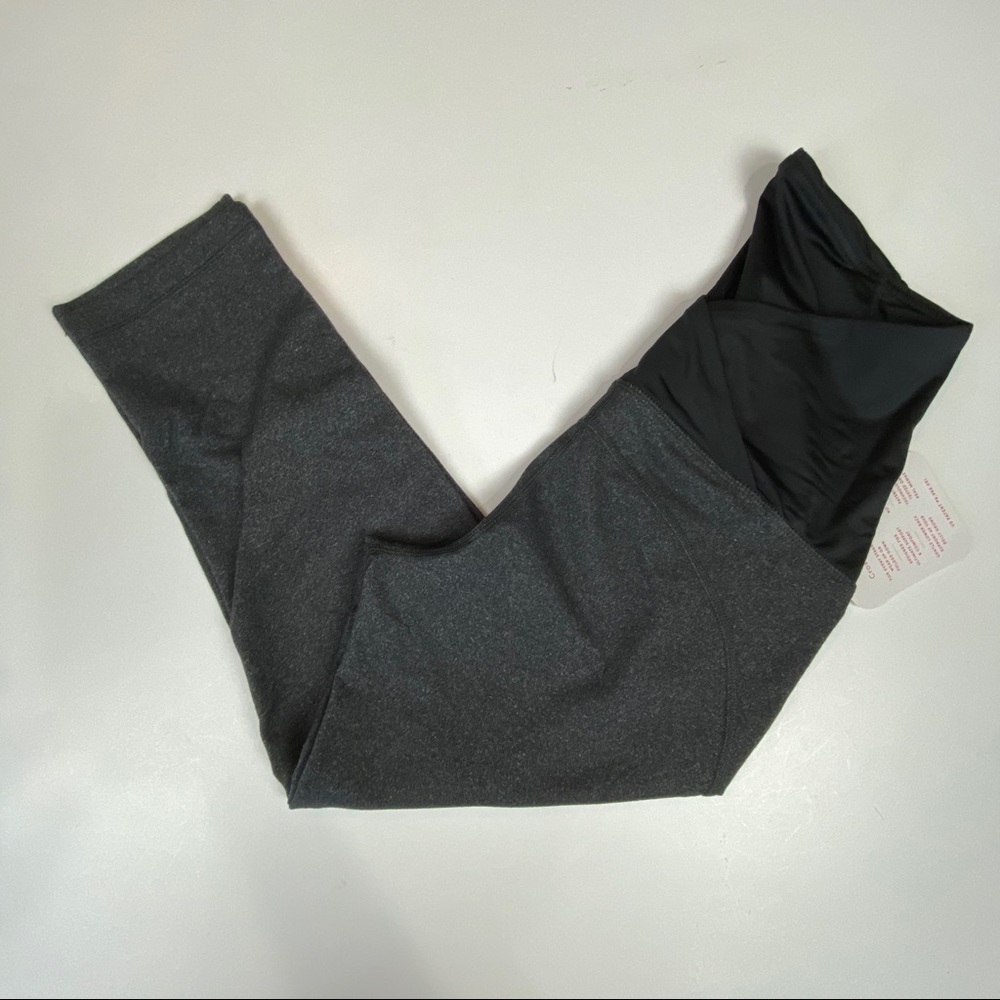 NWT Sz large Isabel Maternity active Capri legging